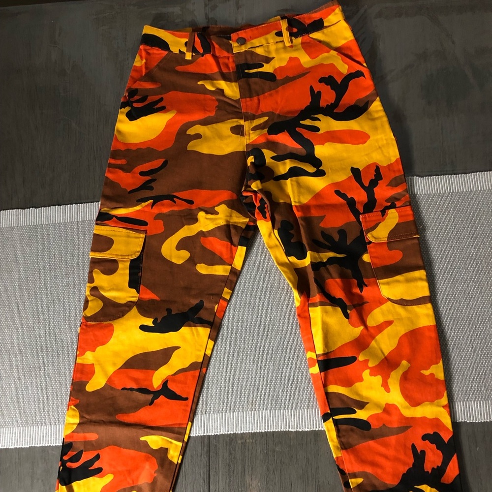 Camouflage baggy pants